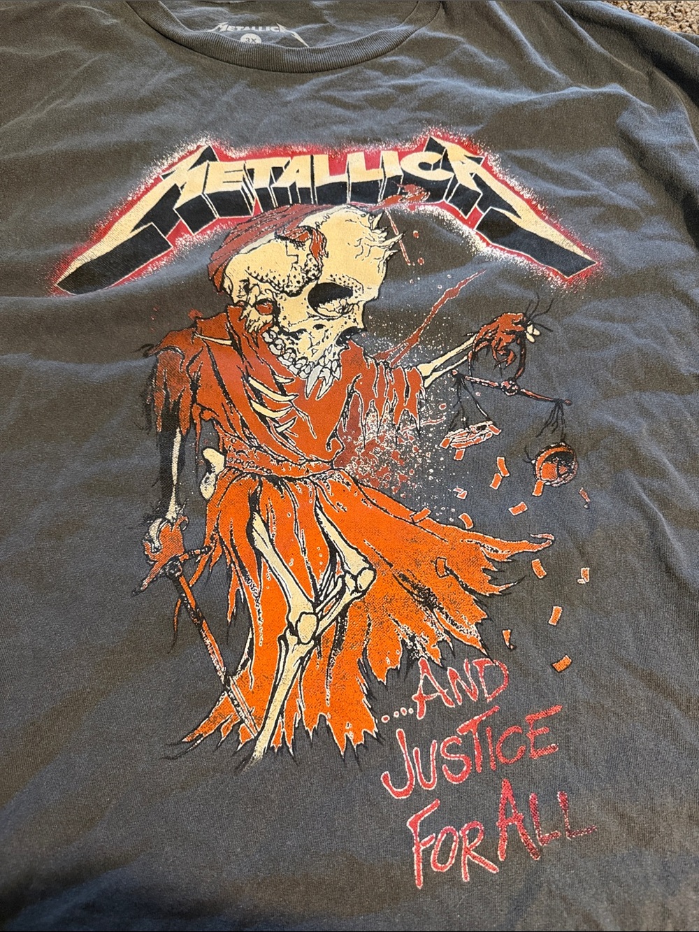 Metallica Grey Short Sleeve Graphic Tee - Men’s Band Shirt - Picture 2 of 3